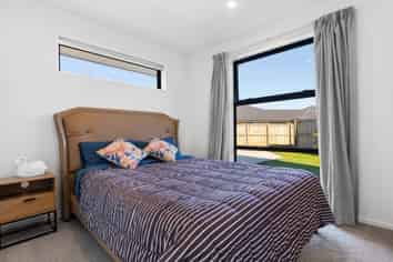 15 Rolleston Drive, ROLLESTON