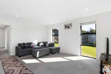 15 Rolleston Drive, ROLLESTON