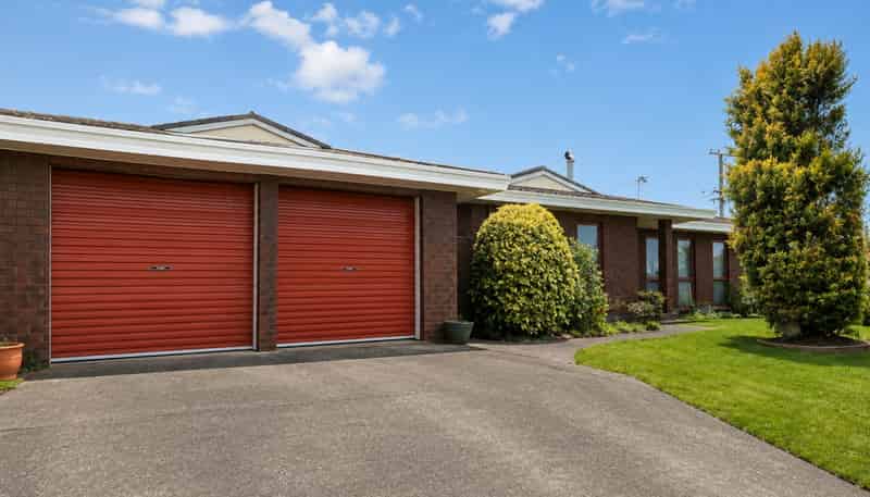 126 Peakes Road, Springvale