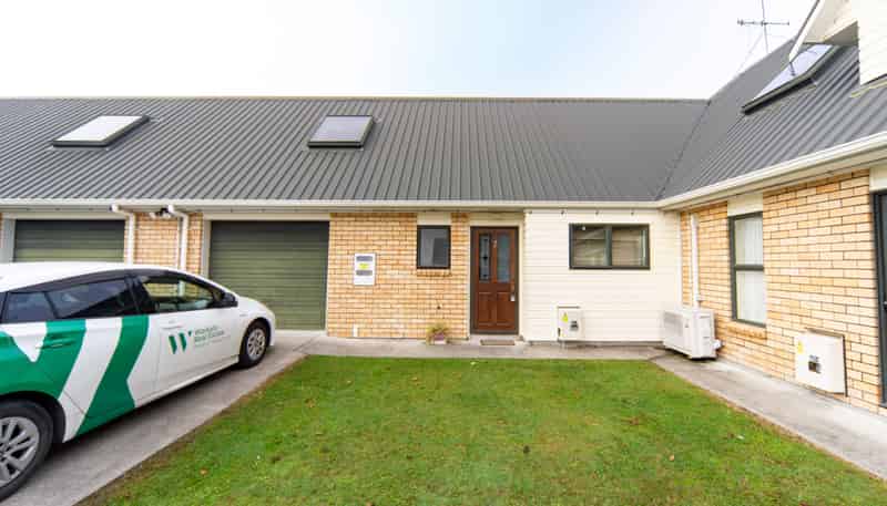 10D Jones Crescent, Melville