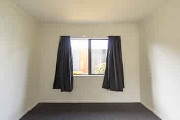 10D Jones Crescent, Melville