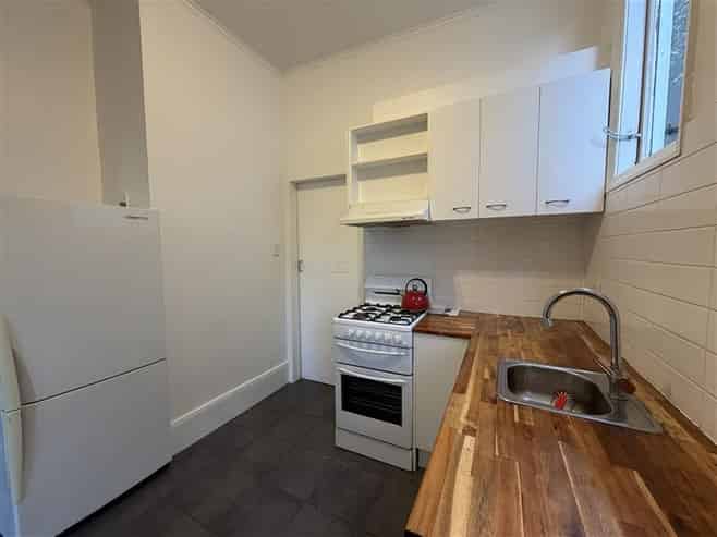 2/14 Kenwyn Terrace, Newtown