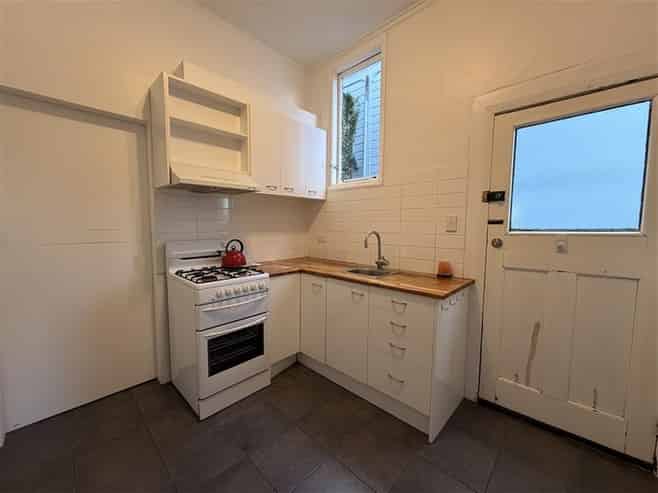 2/14 Kenwyn Terrace, Newtown