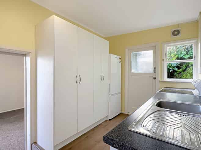 33 Patanga Crescent, Thorndon