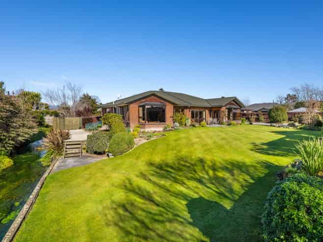 8A Murphys Road, Springlands
