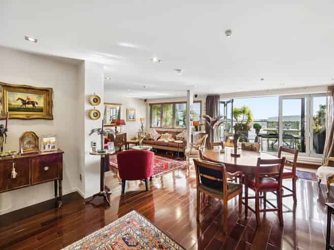 4B/10 Augustus Terrace, Parnell