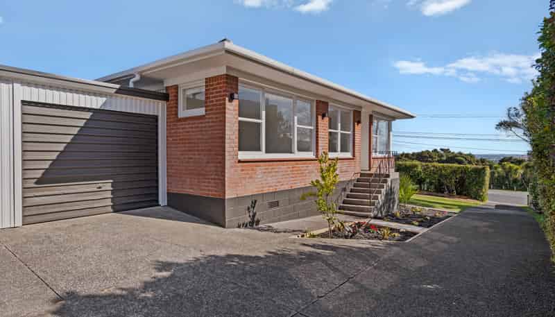 1/229 Glenfield Road, Hillcrest