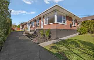 1/229 Glenfield Road, Hillcrest
