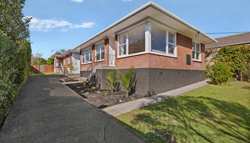 1/229 Glenfield Road, Hillcrest