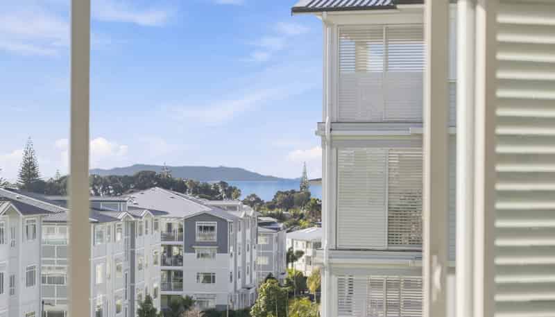 156 Landmark Terrace, Orewa