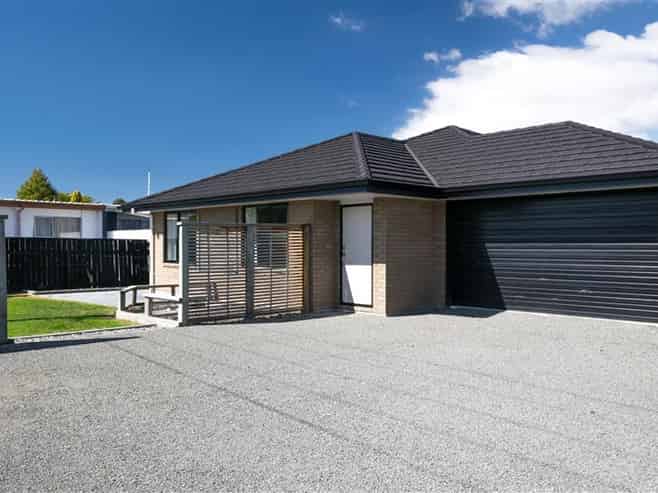 15B Mary Street, Redwoodtown
