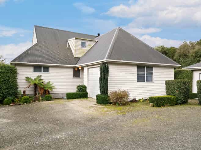 70 Haven Street, Moeraki
