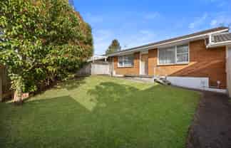 2/13 Lavas Place, Mount Wellington