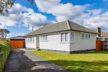 16 Byron Street, Trentham
