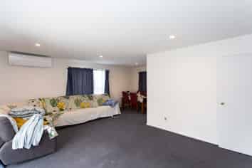 2 Dickson Crescent , Hornby