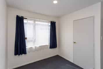 2 Dickson Crescent , Hornby