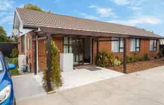 2 Dickson Crescent , Hornby