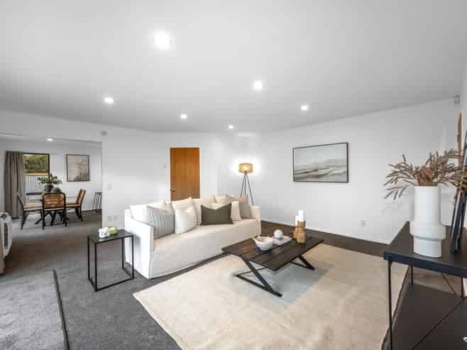 111a Edgeware Road, Saint Albans