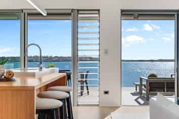 2/42 Bramley Drive, Farm Cove