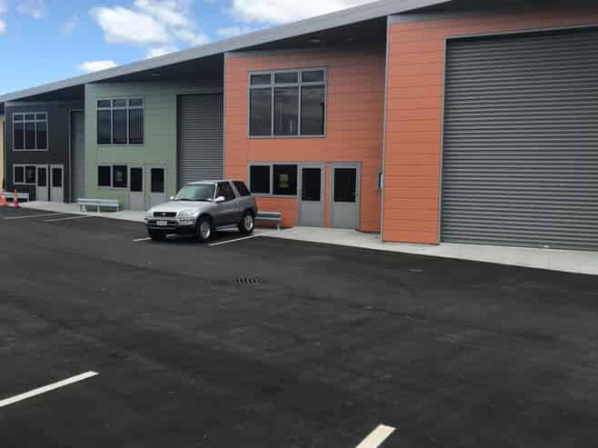 Modern industrial unit in Onekawa
