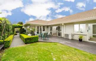 8 Taiko Court, Northpark
