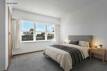 702E Park Road South, Akina