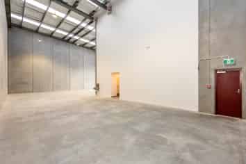 Vacant & High Quality Industrial