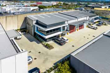 Vacant & High Quality Industrial