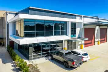 Vacant & High Quality Industrial