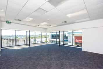 Vacant & High Quality Industrial