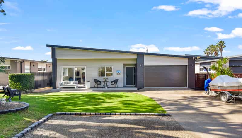 11 Laurie Street, Red Beach