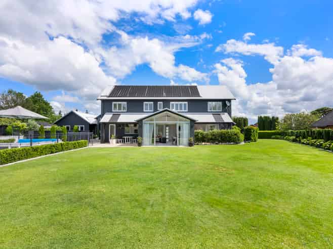 59 Cowley Drive, Leamington