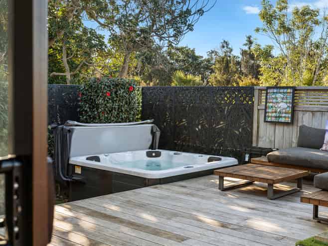 2/15 Dobell Road, Stanmore Bay