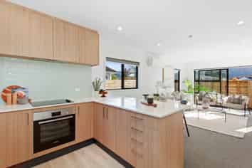 16a Joseph Grove, Elderslea