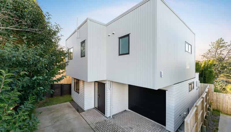 22E Aorangi Place, Birkenhead