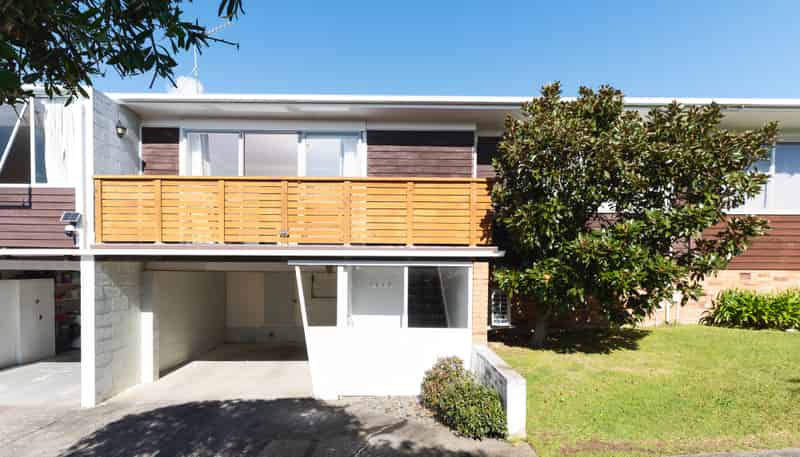 2/22 Greenhill Crescent, Pakuranga