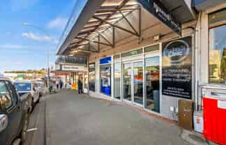 200M² OF RETAIL / OFFICE IN WELLSFORD
