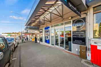 200M² OF RETAIL / OFFICE IN WELLSFORD
