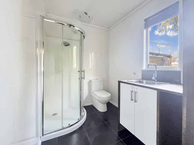 5 Featherston Street, Takaro