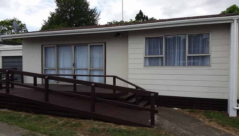 2/341 Kamo Road, Whau Valley