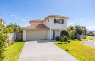 4 Midshipman Court, Gulf Harbour