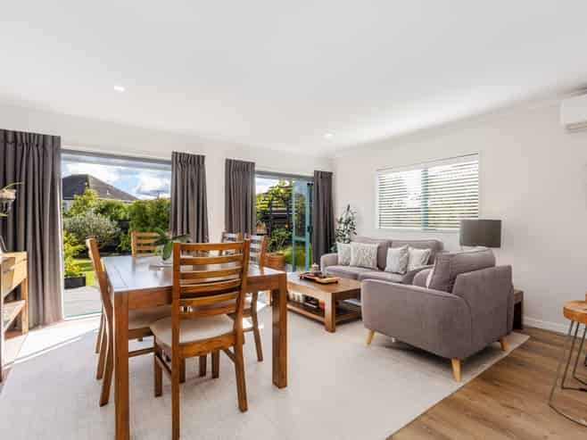 4 Midshipman Court, Gulf Harbour
