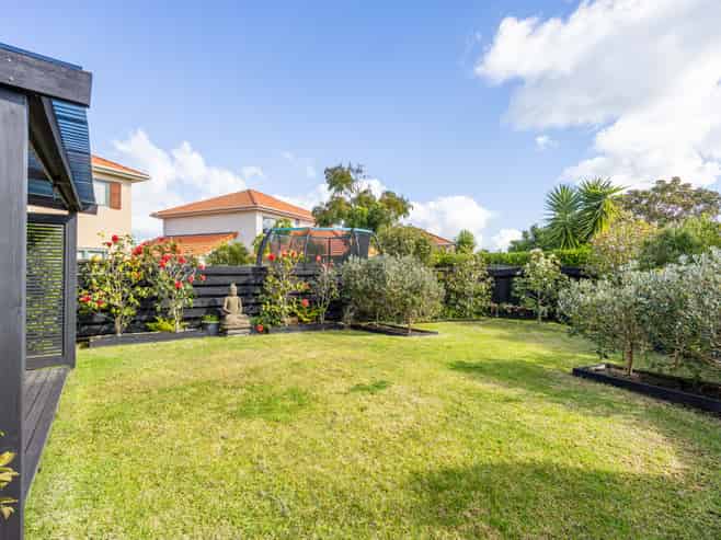 4 Midshipman Court, Gulf Harbour
