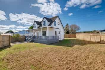 1/107 Santiago Crescent, Unsworth Heights