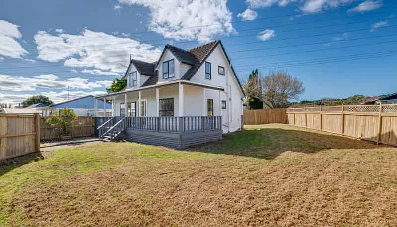 1/107 Santiago Crescent, Unsworth Heights