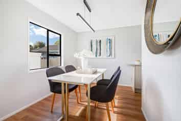 1/107 Santiago Crescent, Unsworth Heights