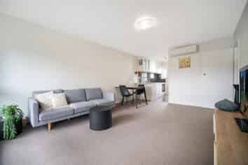 2/16 Inkerman Street, Onehunga