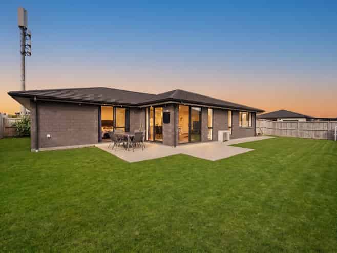 25 Dumas Place, Papakura