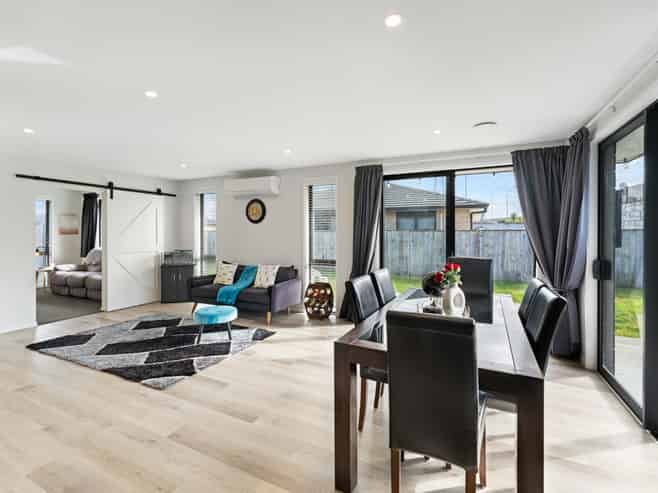 25 Dumas Place, Papakura