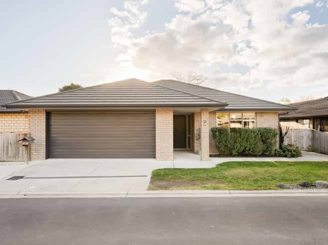 3 Himalayan Close, Judea